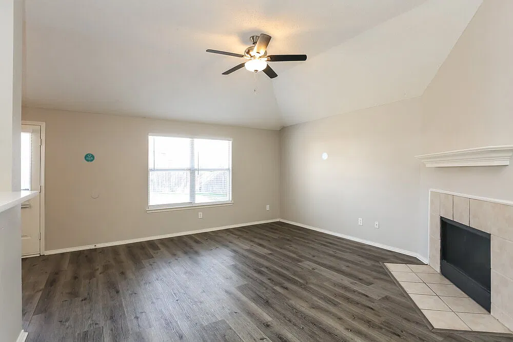 4 bed, 2.0 bath, 1675 sqft, $2,030 — Photo 4