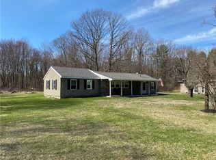 883 Knibb Rd, Pascoag, RI 02859