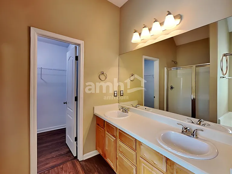 3083 Newtons Crest Cir — Photo 9