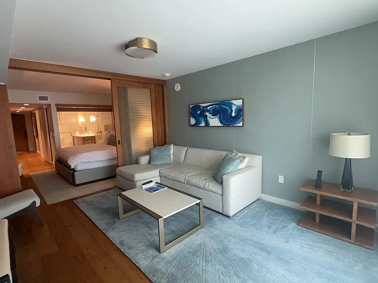 383 Kalaimoku St #D2709 — Photo 2