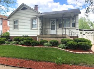 1657 Green Bay Rd, Highland Park, IL 60035