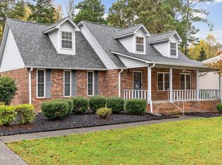 1317 English Ln, Athens, TN 37303