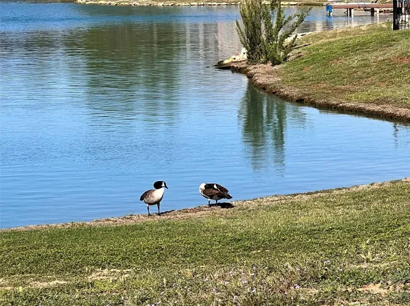 4012 Upper Lake Cir, Granbury, TX 76049