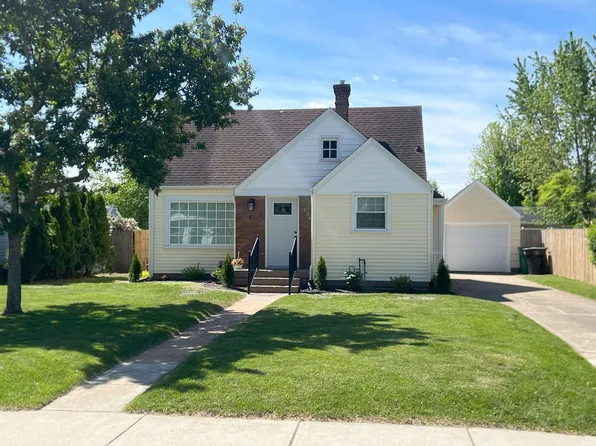 106 W Ben St, New Carlisle, IN 46552