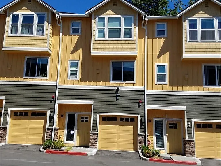 23000 NE 8th St — Photo 15