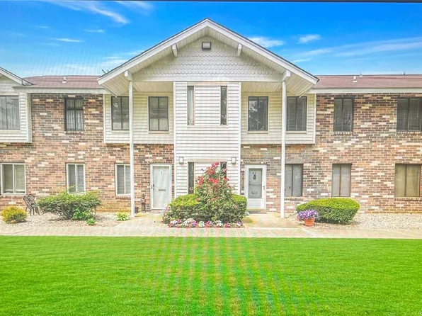 1 Kiowa Court #1, Coram, NY 11727