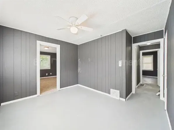 3337 Jackson Ave, Kansas City, MO 64128