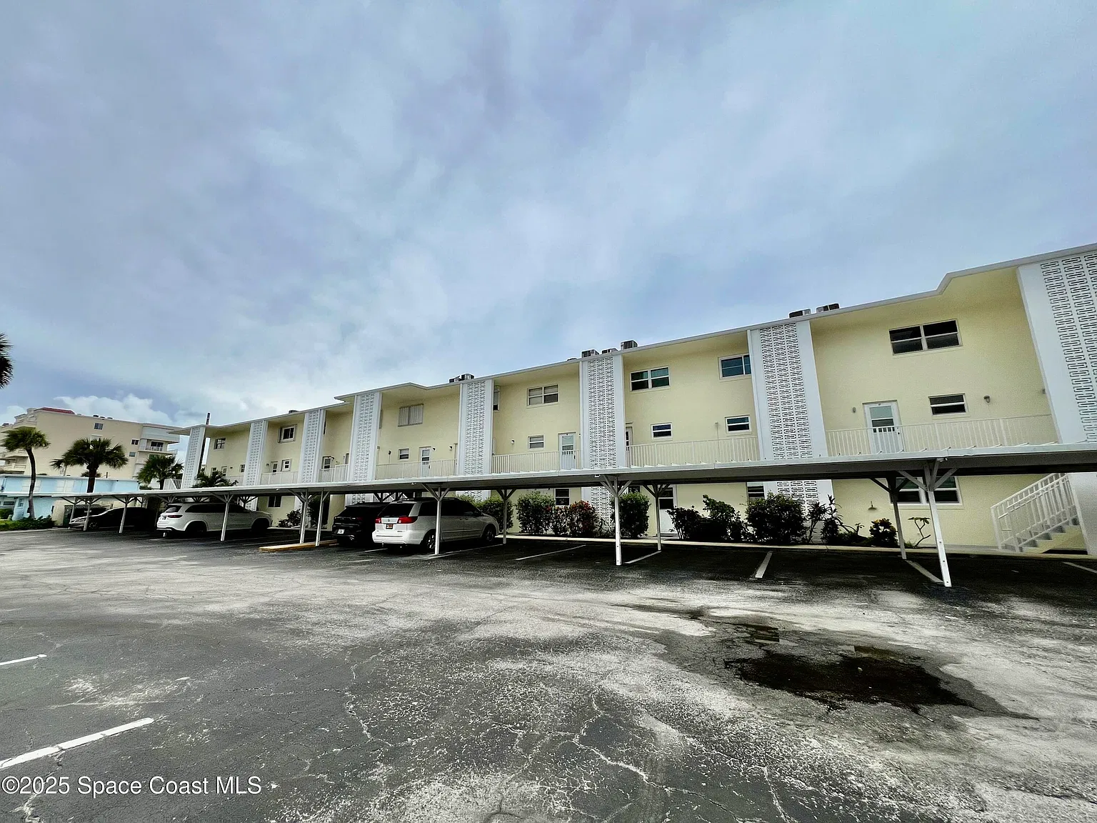 171 N Atlantic Ave — Photo 1
