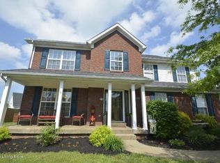 7000 Black Walnut Cir, Louisville, KY 40229