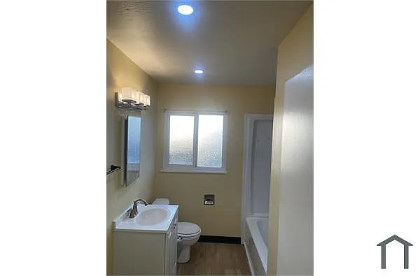 Building Photo - 2738 Havenscourt Blvd #5