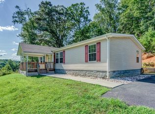 2630 Eastland Rd, Roanoke, VA 24014