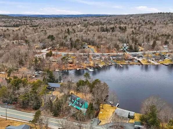 3577/3577A Highway 2, Fletchers Lake, NS B2T 1H7