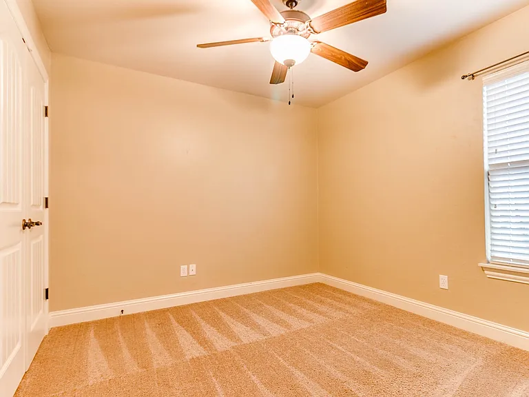 4909 Kelly Lakes Dr — Photo 42