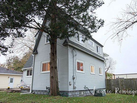 2nd image of 2041 Greenfield Ave SW