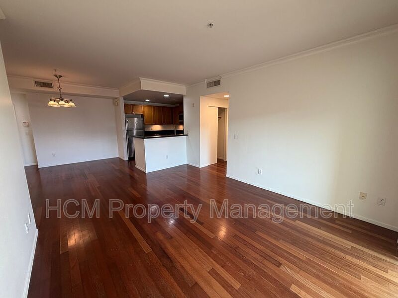 1st image of 906 S Serrano Ave Unit 403