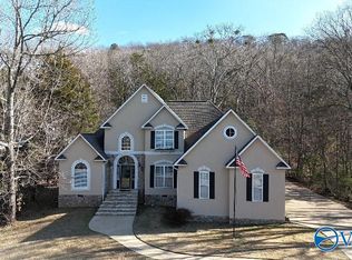 758 Signal Point Rd, Guntersville, AL 35976