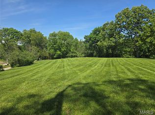 64 Crescent Ave, Valley Park, MO 63088