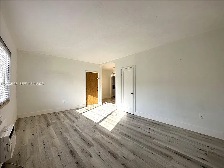 955 Bay Dr #7 — Photo 10