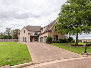 2234 Redbud Cv, Southaven, MS 38672