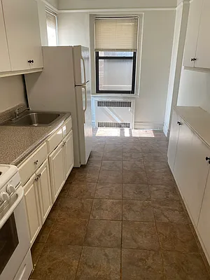 Rented by SUN WOOD REAL ESTATE | media 13