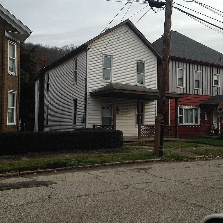 804 2nd Ave photo 1