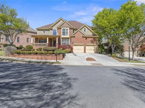 4530 Oak Brook Dr SE, Smyrna, GA 30082