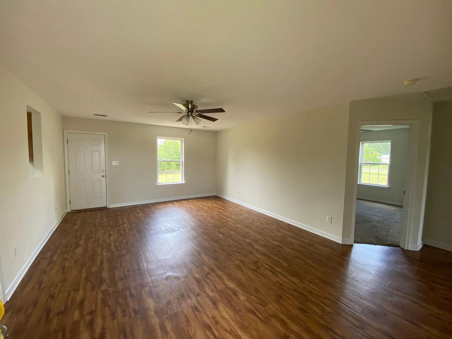 3 bed, 1110 sqft, $1,450 — Photo 4
