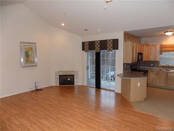 5th image of 25959 Waterway Dr