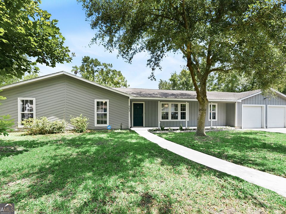 1st image of 203 Tiffany Cir