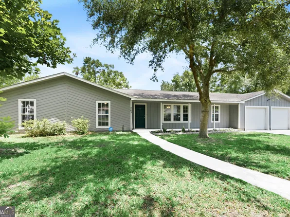 203 Tiffany Cir, Saint Marys, GA 31558