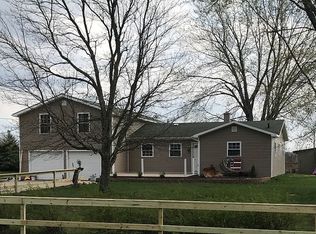 8208 E Forteen Mile Rd, Paris, MI 49338