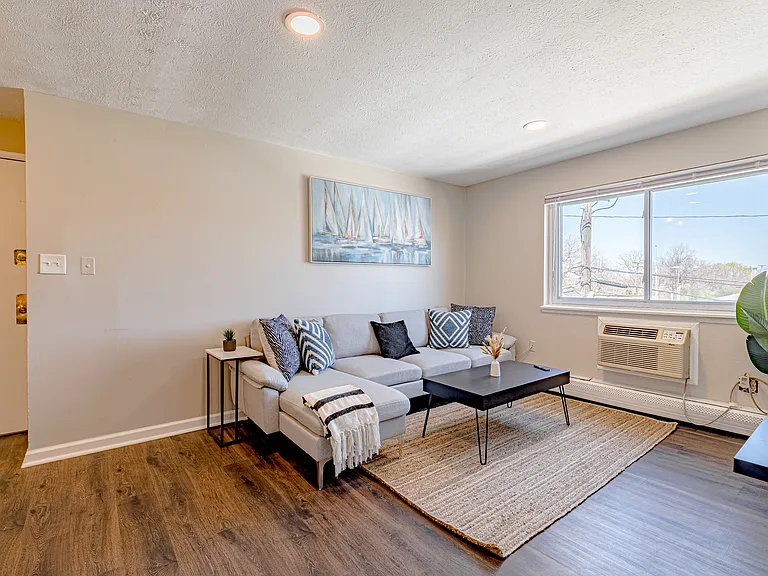 3317 Henninger Rd #203 — Photo 6