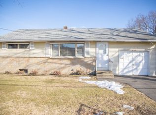 405 Chicopee St, Chicopee, MA 01013