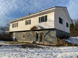 697 Hogback Rd, Crown Point, NY 12928