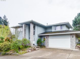 5560 Summit St, West Linn, OR 97068