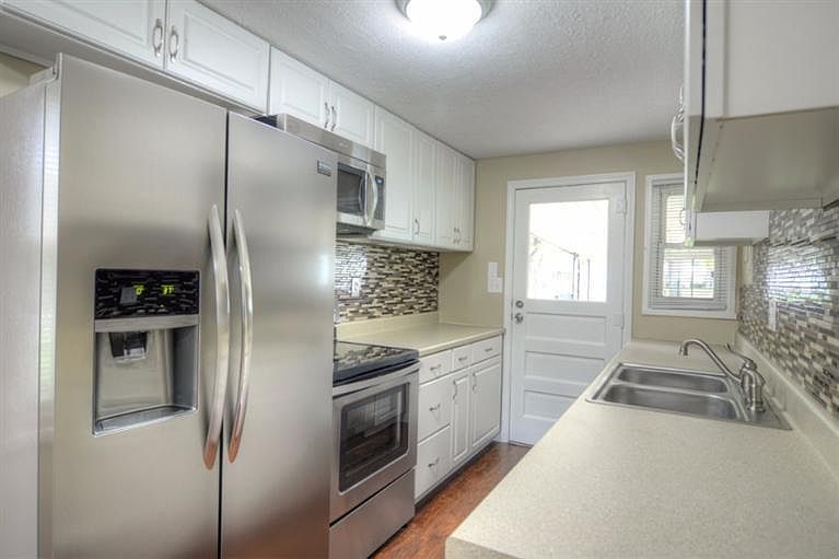 1st image of 1038 Seibert Ave