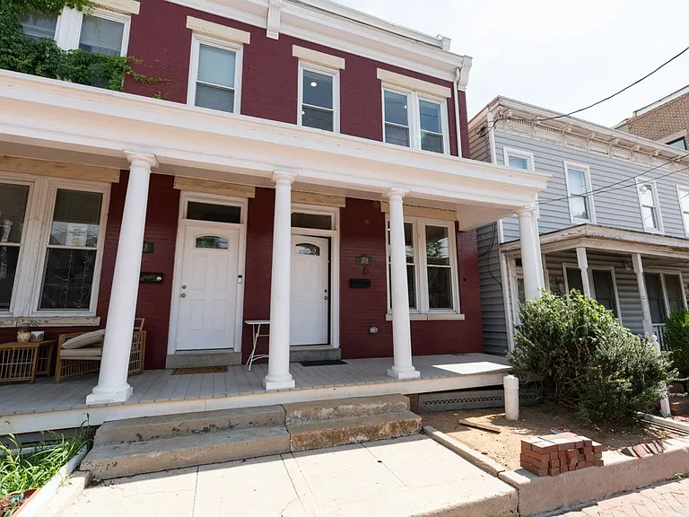 1224 W Cary St — Photo 5