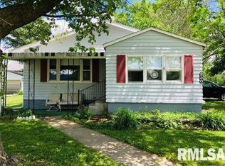 230 Henrietta St, Divernon, IL 62530
