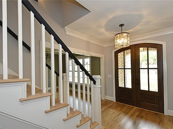 3rd image of 5384 Summer Hill Ln
