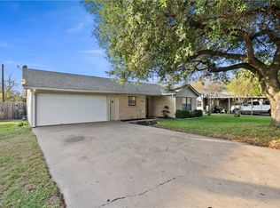 402 June St, Bryan, TX 77802