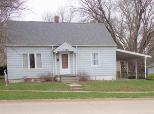 1420 E Mitchell Ave, Waterloo, IA 50702