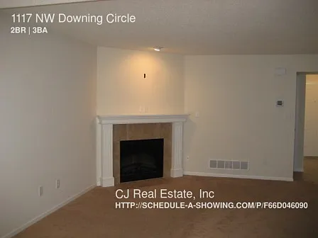 1117 NW Downing Cir — Photo 3