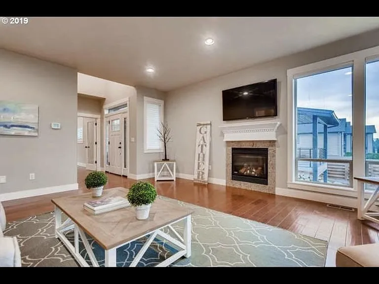 3522 Z St — Photo 5