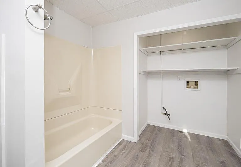 56 Thompson St #2 — Photo 20