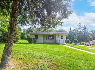 3425 Swartz St, Flint, MI 48507