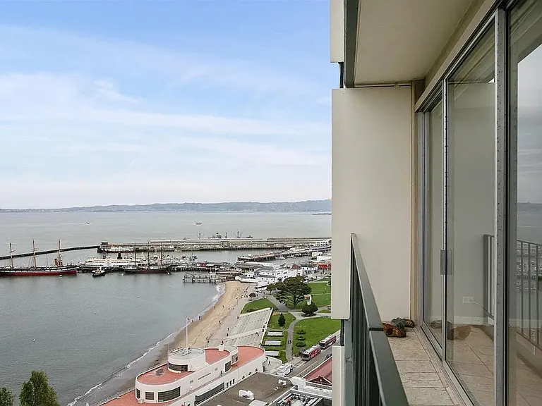 1050 N Point St #1603 — Photo 17