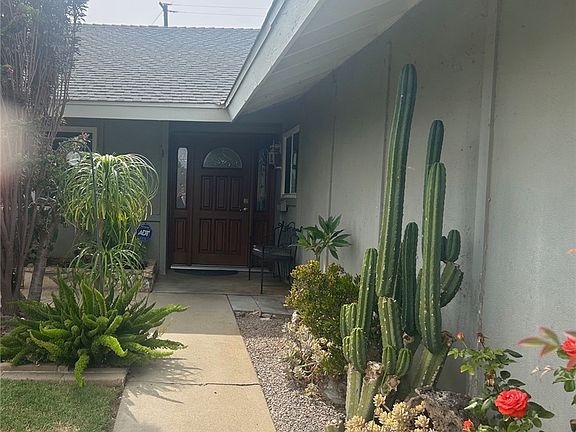 5th image of 5210 Dresden Pl