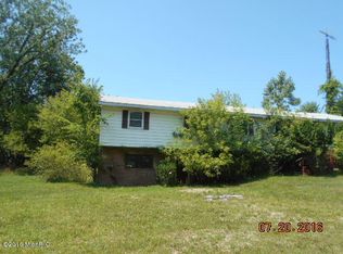 928 Quincy Grange Rd, Quincy, MI 49082