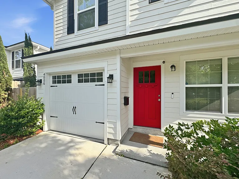 4006 College St — Photo 5
