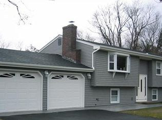 100 Gray St, Warwick, RI 02889